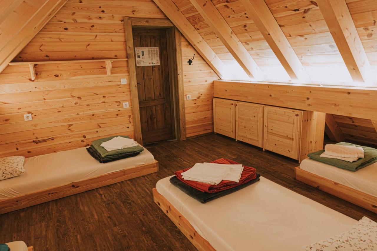 Hostel Lukna มอยสตรานา ภายนอก รูปภาพ